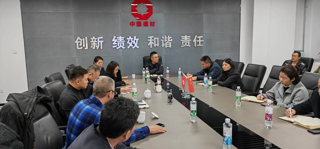 方达康砂浆技术研究院冯文利教授到昌驰公司为公司做砂浆技术培训